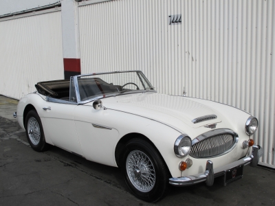 1967 Austin-Healey 3000 BJ8 MK III width=