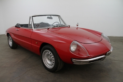 1967 Alfa Romeo Duetto width=