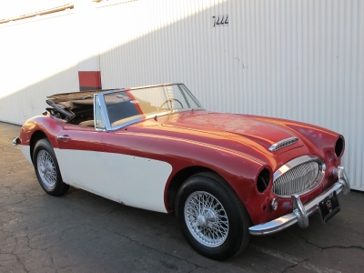 1967 Austin-Healey BJ8  width=
