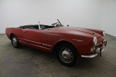1962 Alfa Romeo 2000 width=