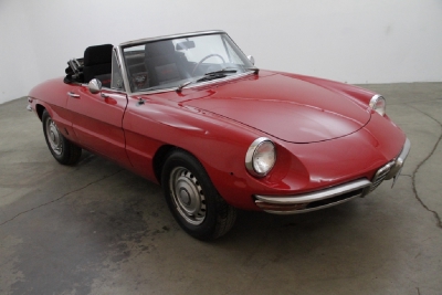 1969 Alfa Romeo Duetto width=