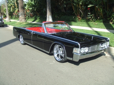 1965 Lincoln Continental Convertible width