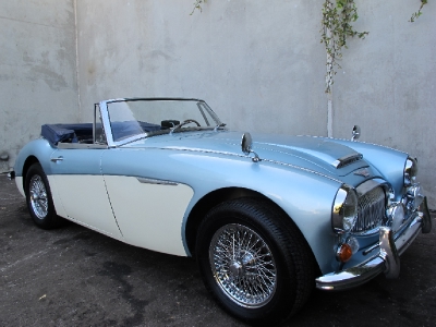 1967 Austin-Healey BJ8  width=