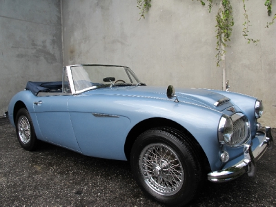 1965 Austin-Healey BJ8  width=