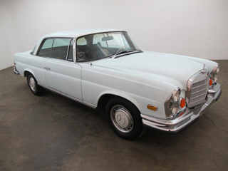 1970 Mercedes Benz 280SE Low Grille