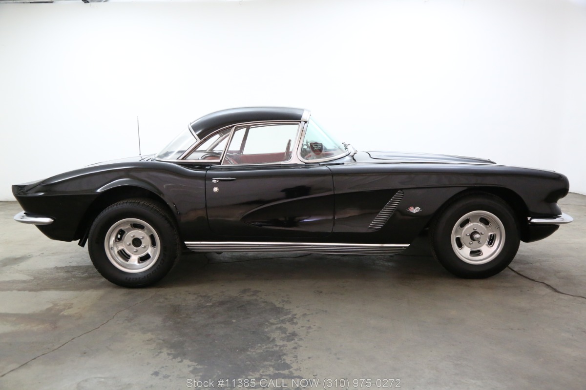 洋書 CORVETTE 1962 Chevrolet Corvette | Beverly Hills Car Club
