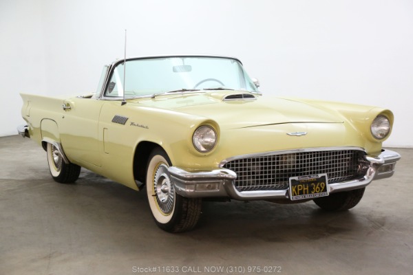 1957 Ford Thunderbird
