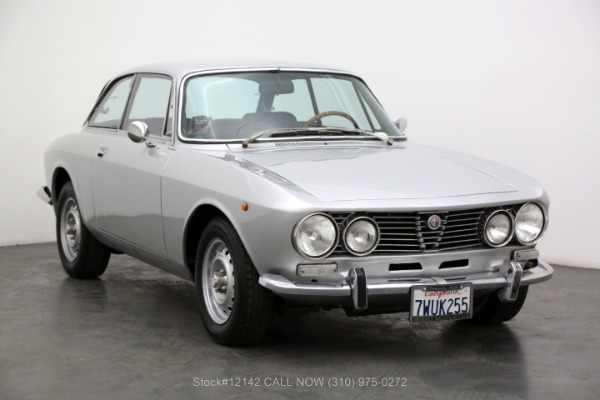 1974 Alfa Romeo GTV 2000