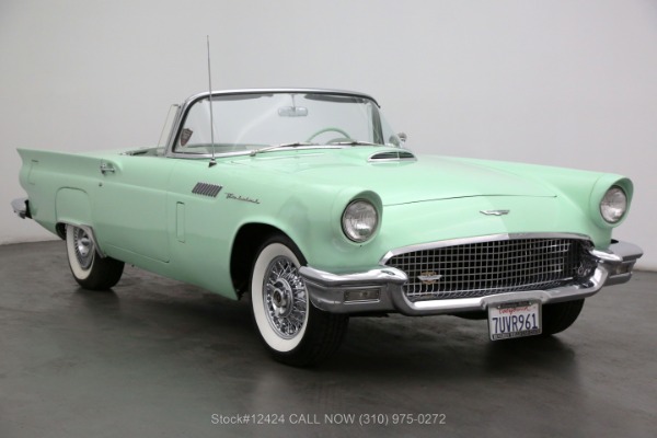 1957 Ford Thunderbird