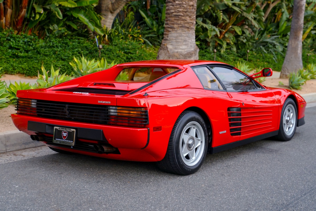 1986 Ferrari Testarossa Monospecchio Monodado | Beverly