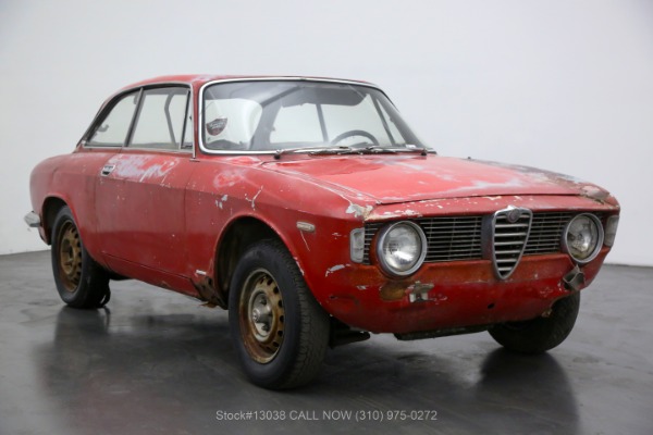 1966 Alfa Romeo Giulia GT Veloce Stepnose