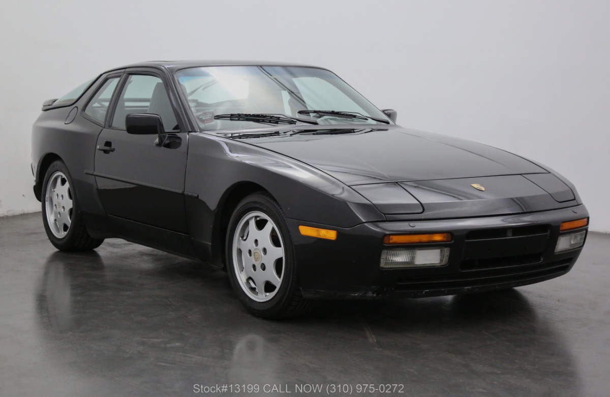 Porsche 944 s2