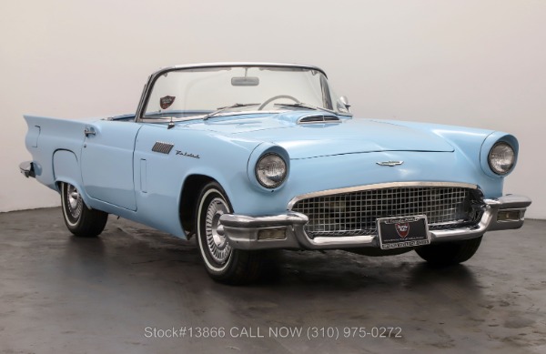 1957 Ford Thunderbird