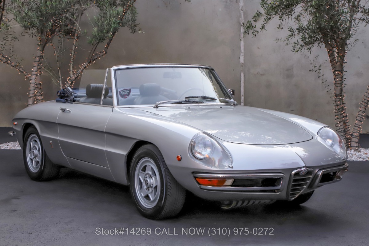 Of later Edelsteen dichtbij 1969 Alfa Romeo Giulia Spider 1300 Junior | Beverly Hills Car Club