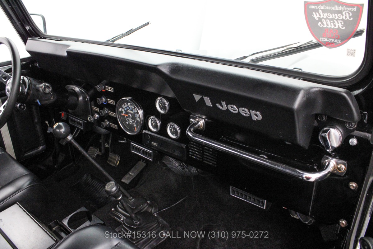 Used 1985 Jeep Scrambler CJ8 Custom 4X4  | Los Angeles, CA