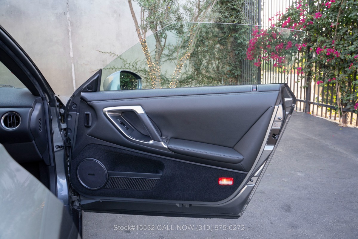 Used 2009 Nissan GT-R Premium  | Los Angeles, CA