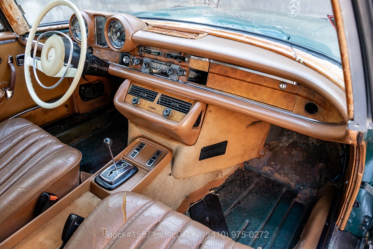 Used 1971 Mercedes-Benz 280SE 3.5 Sunroof coupe | Los Angeles, CA
