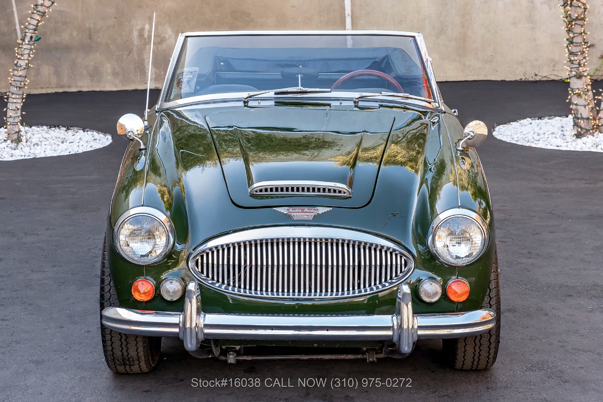 1967 Austin-Healey 3000 BJ8 Mark III Convertible Sports Car 1967 Austin-Healey 3000 BJ8 Mark III Convertible Sports Car