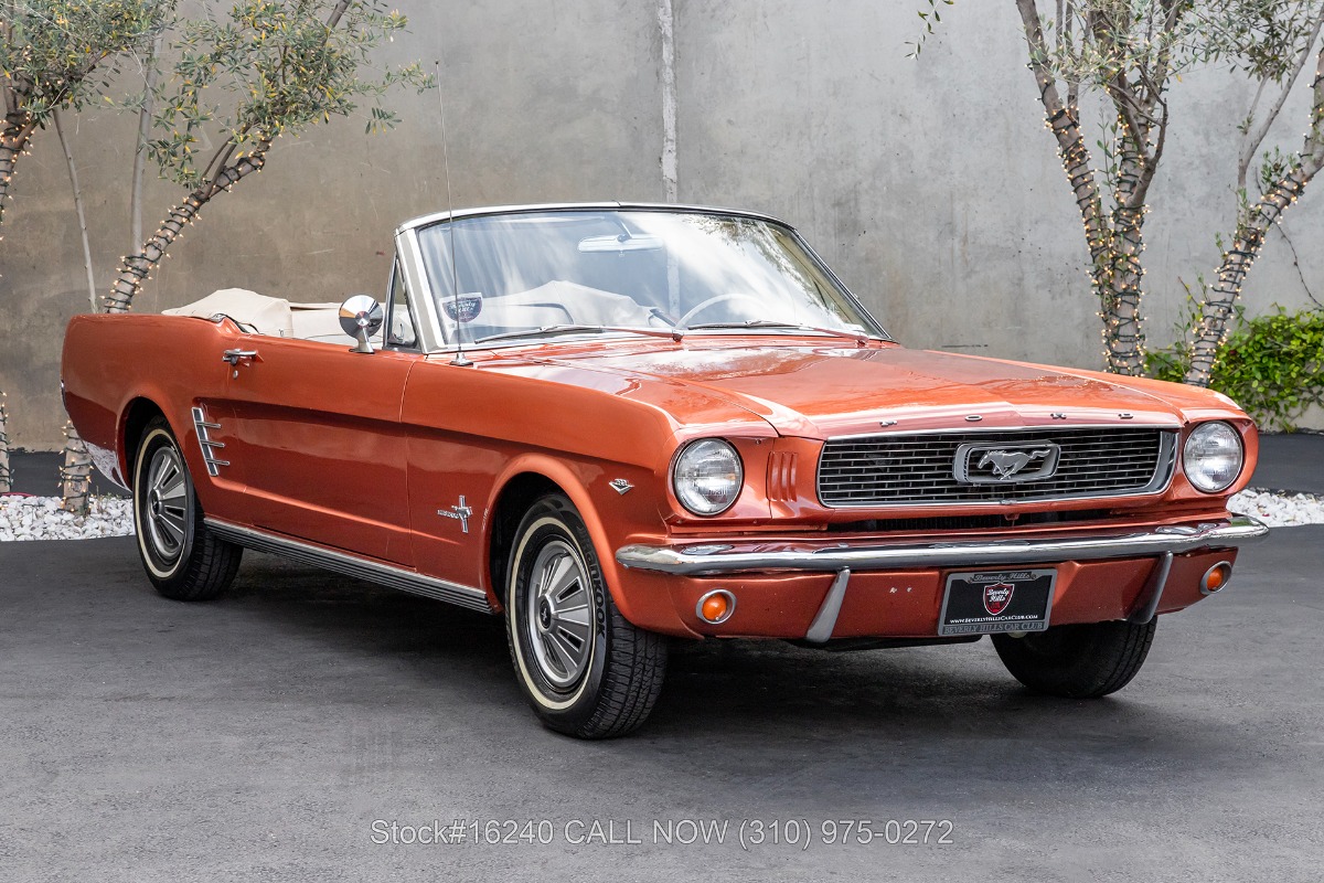 Old Silver Ford Mustang Cabrio Gürtelschnalle Auto Gürtelschnalle