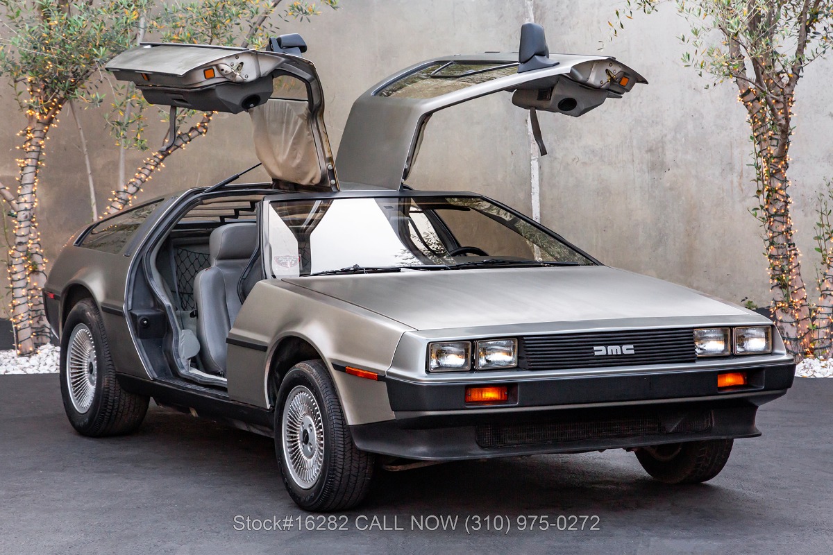 1981 DeLorean DMC-12 