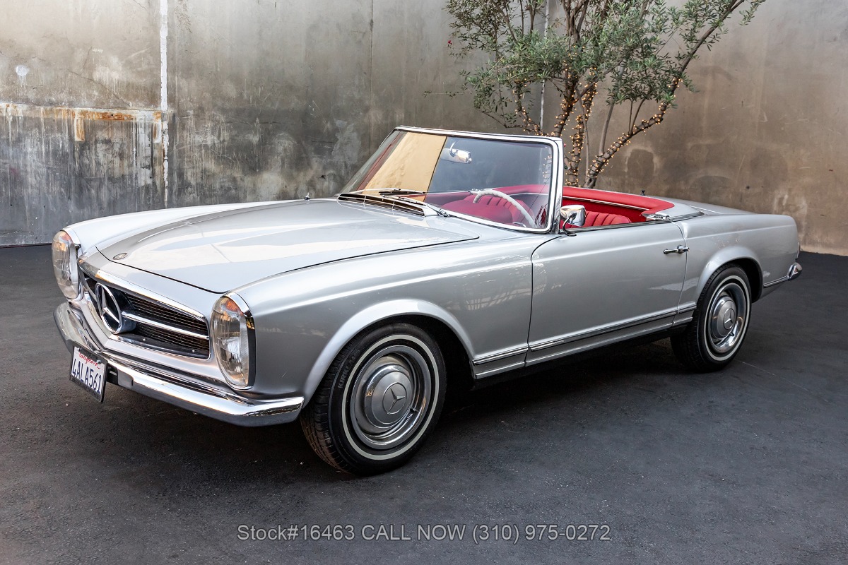 メルビー 1966 Mercedes-Benz 230SL | Beverly Hills Car Club