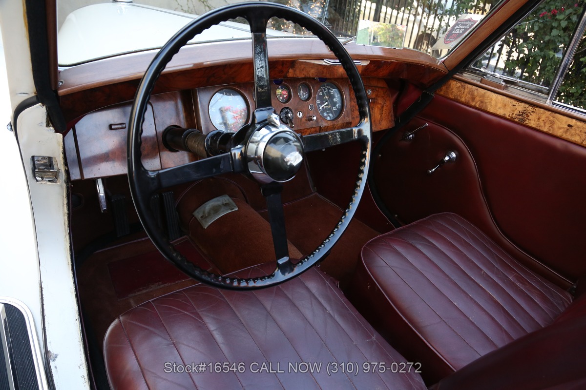 Used 1950 Jaguar Mark V Drophead Coupe 3 1/2-Liter | Los Angeles, CA