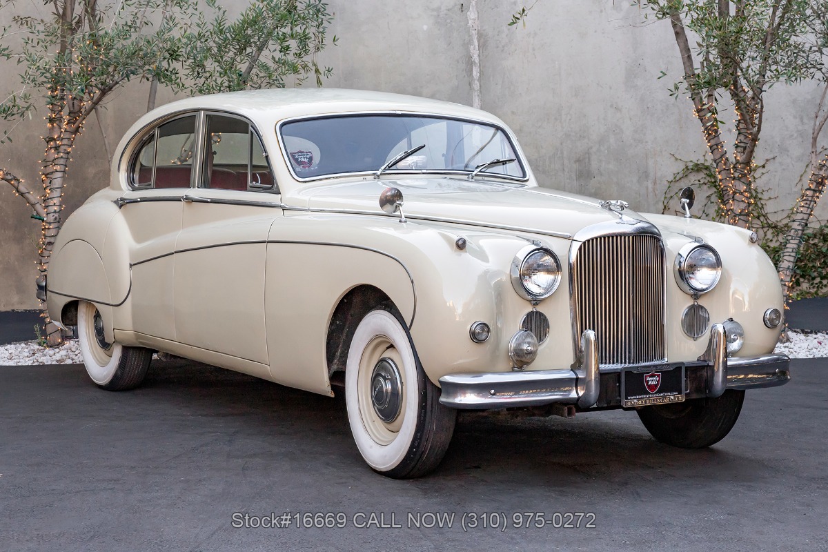 1961 Jaguar MK IX 