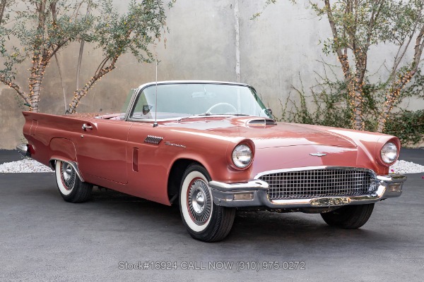 1957 Ford Thunderbird