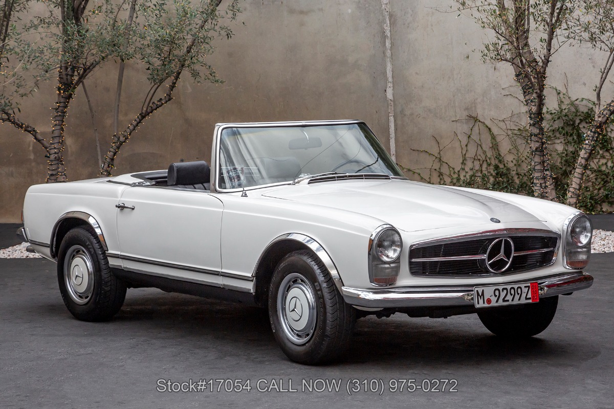 1967 Mercedes-Benz 250SL 