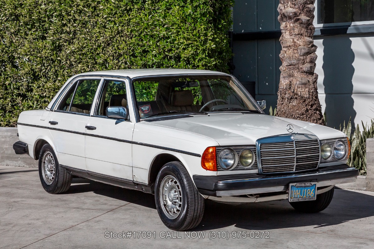 1983 Mercedes-Benz 300D 