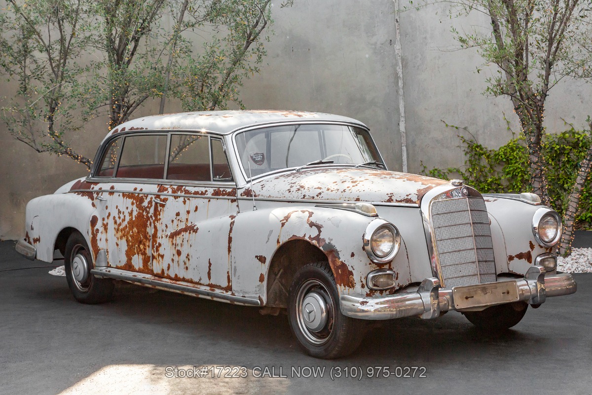 1961 Mercedes-Benz 300d Adenauer 