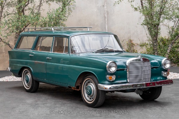 1967 Mercedes-Benz 230