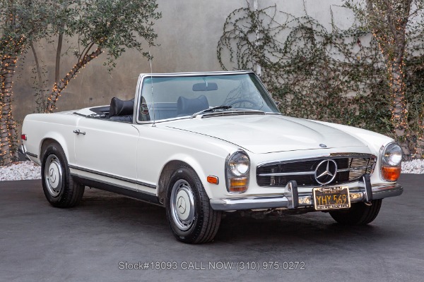 ヴィンテージ　メルスリー 1969 Mercedes-Benz 280S | Classic Cars for Sale - Streetside