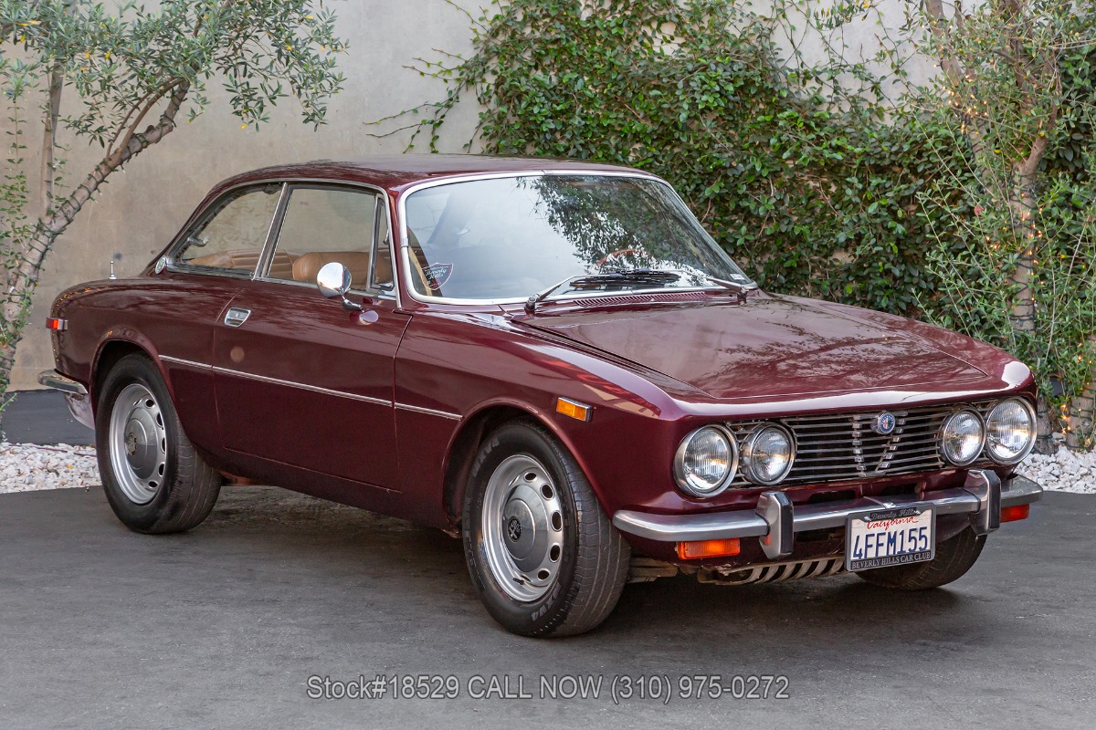 1974 Alfa Romeo GTV 2000 