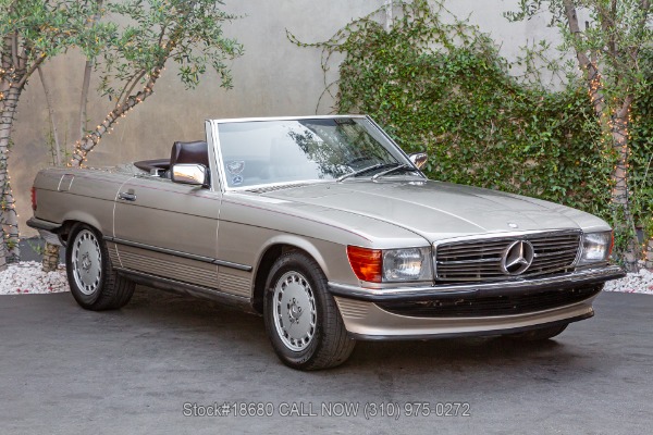 Rapid Classics: Eine Suche. Alle Oldtimer. 27 » Rapid Classics: Eine Suche. Alle Oldtimer. 1986 Mercedes-Benz 500SL