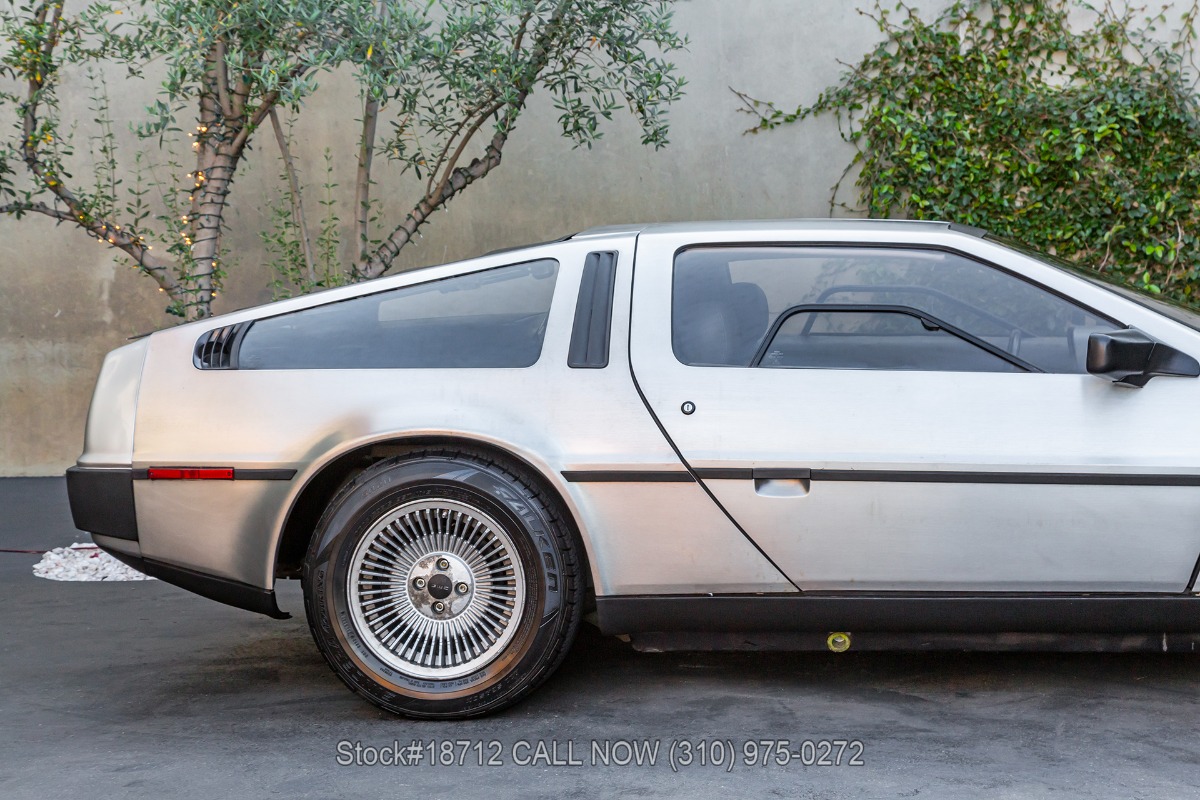 Build the Delorean - Issue 99 - Power Coil Frame and Grilles