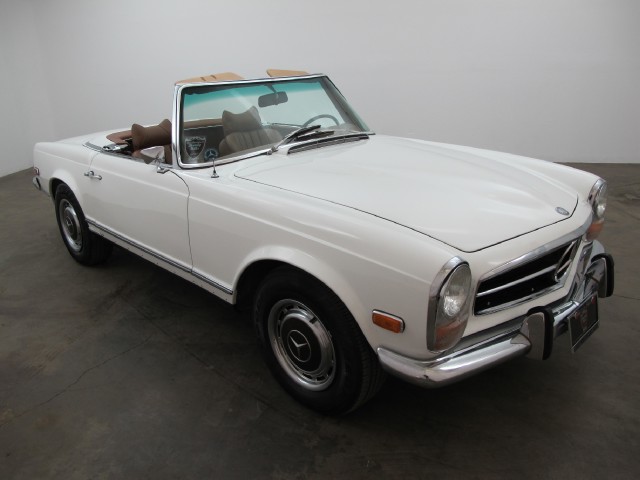 1969 Mercedes-Benz 280SL 