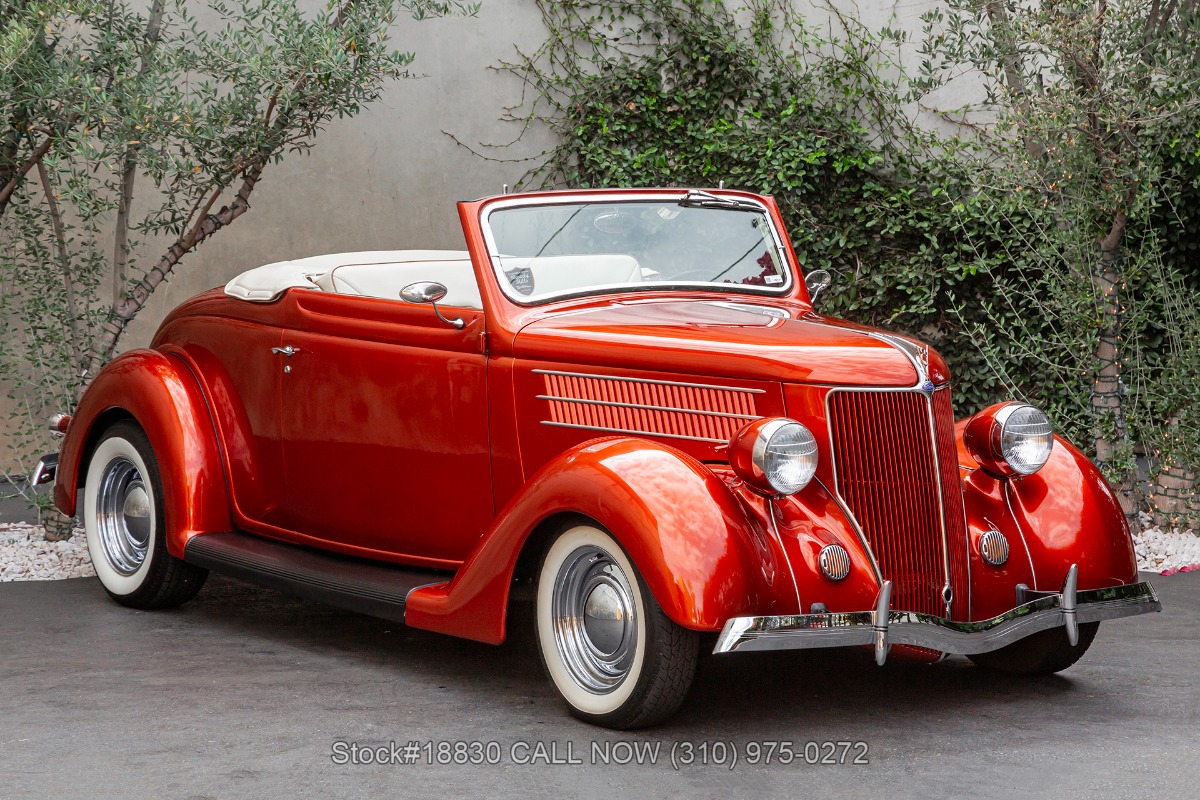 1936 Ford Model 68 Cabriolet