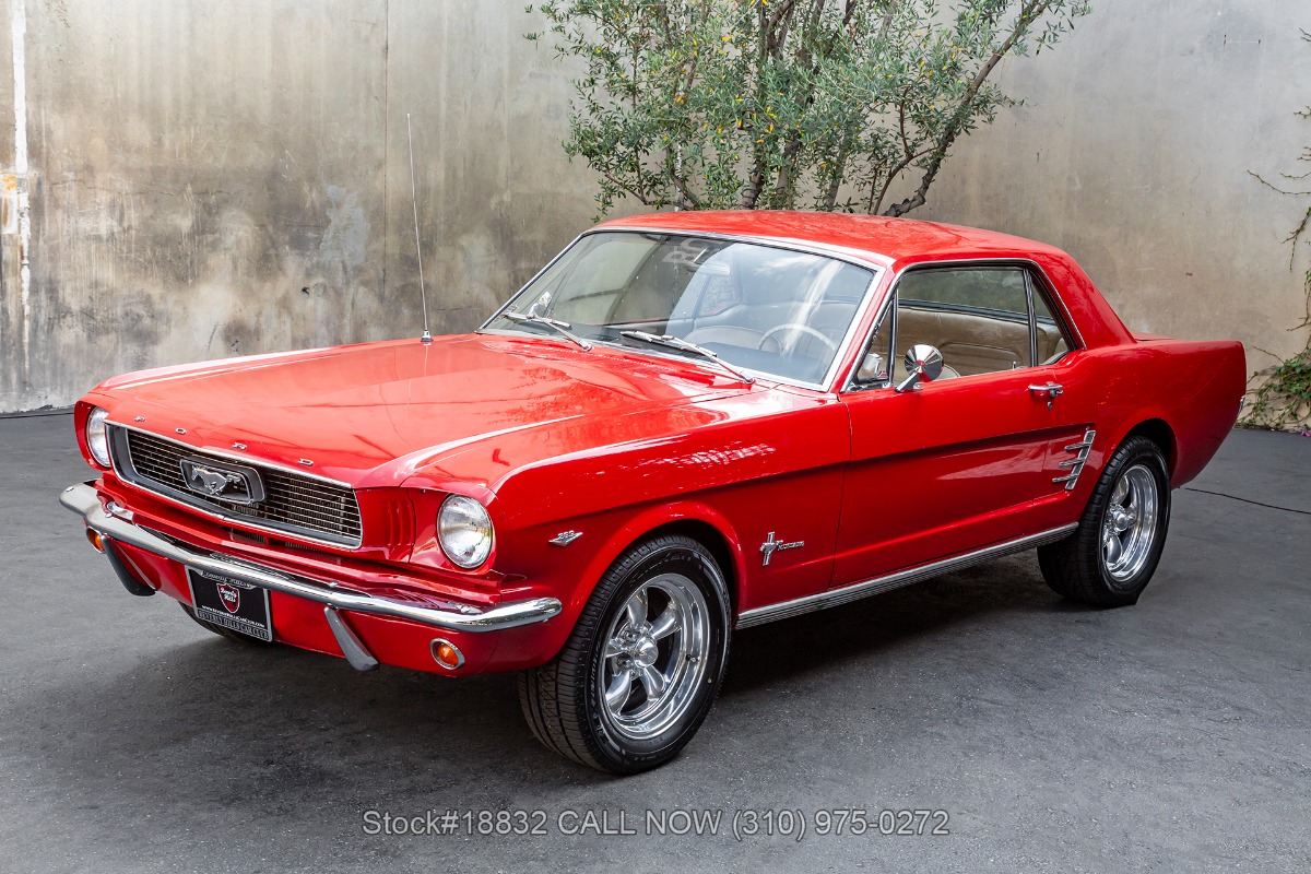 ルアページ 1966 Ford Mustang C-Code Coupe | Beverly Hills Car Club