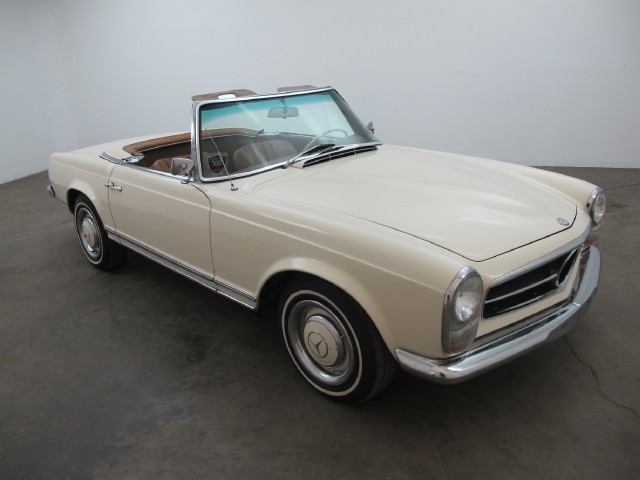 1967 Mercedes-Benz 250SL 