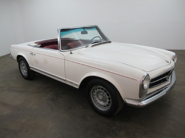 1967 Mercedes-Benz 250SL 