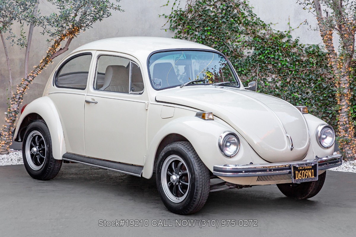 1971 Volkswagen Super Beetle 