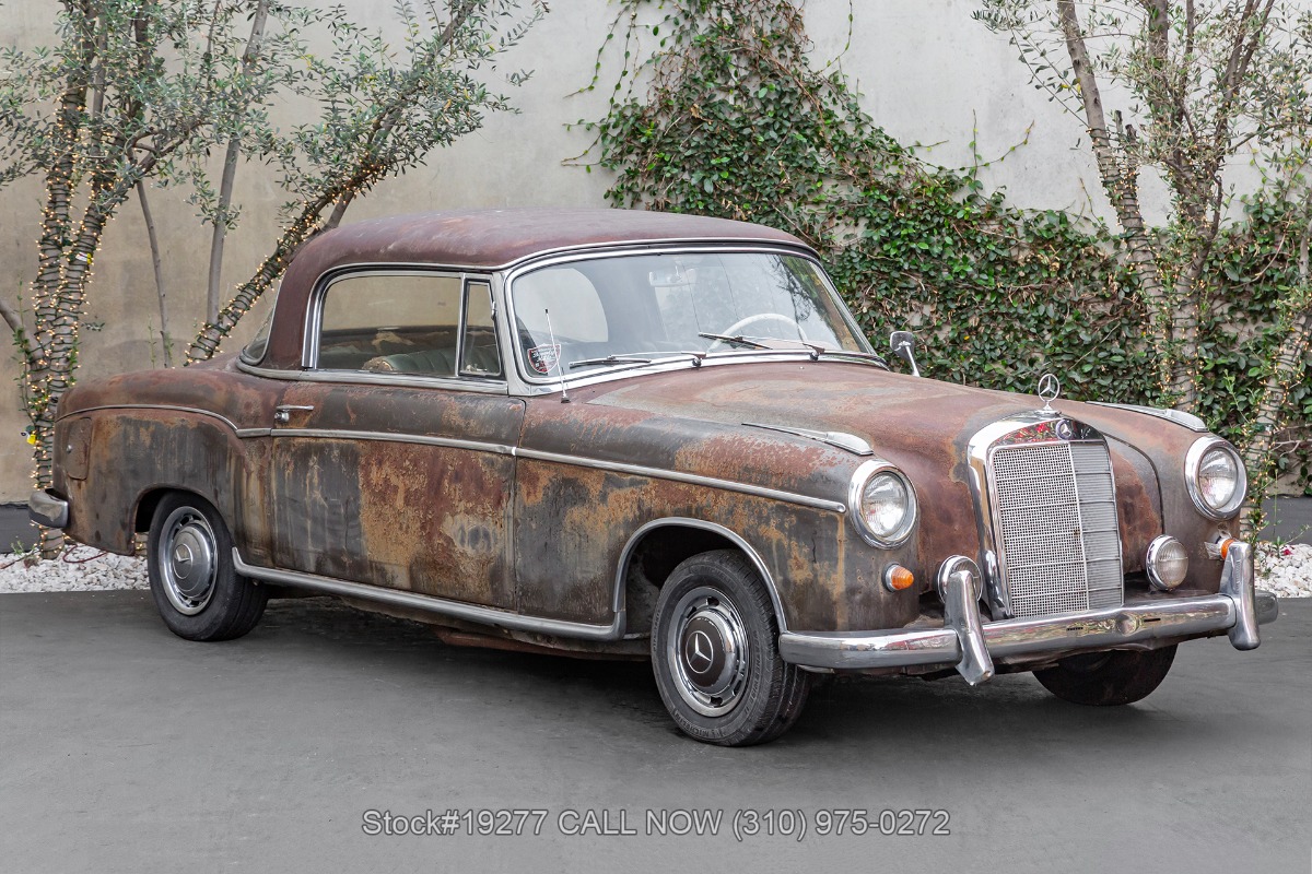 1960 Mercedes-Benz 220SE Coupe