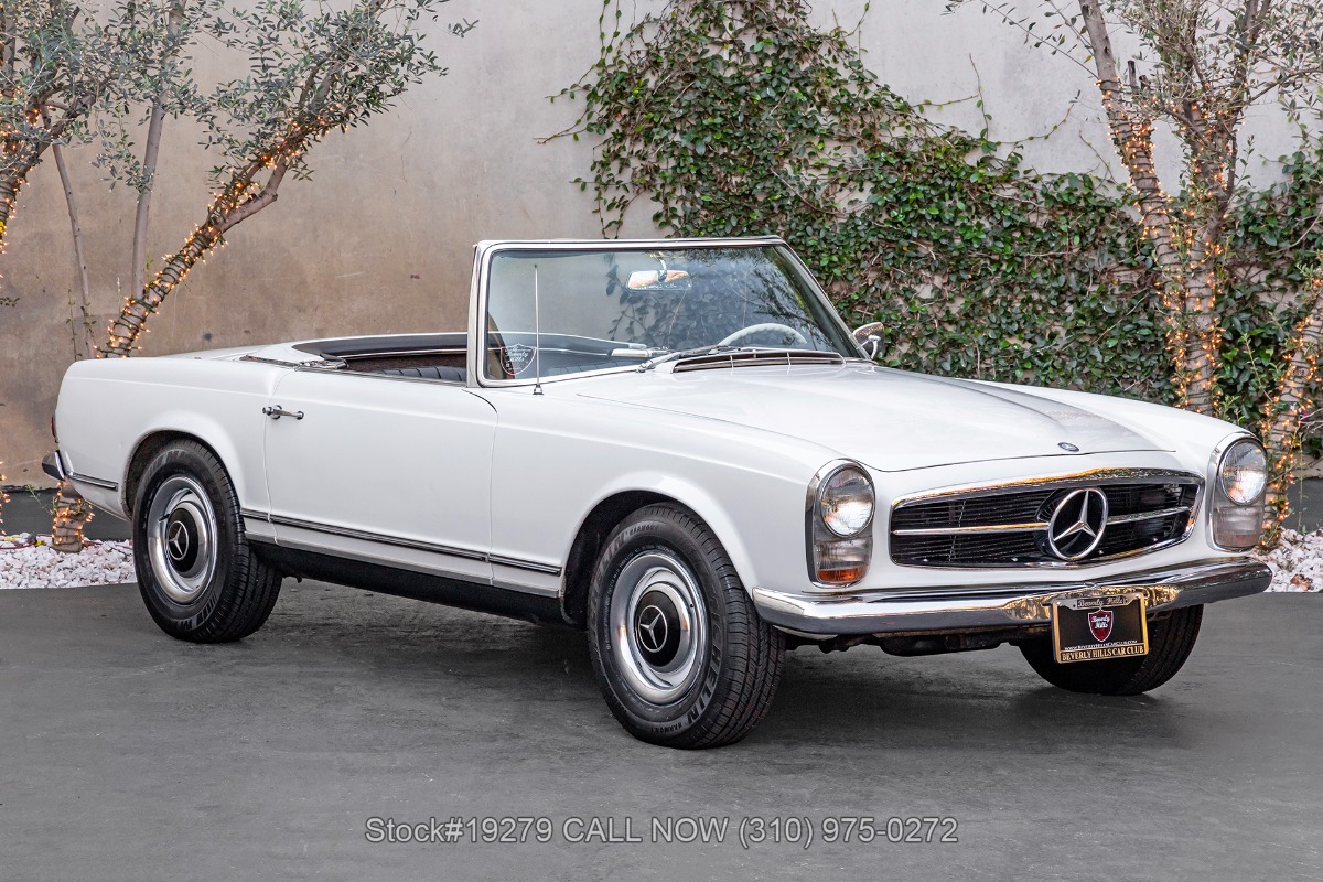1967 Mercedes-Benz 230SL 