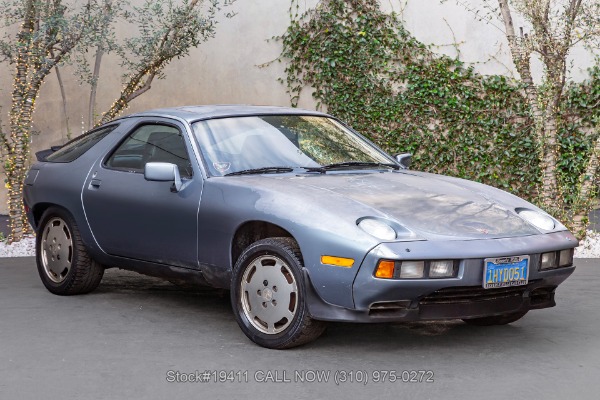 1984 Porsche 928S 5-Speed