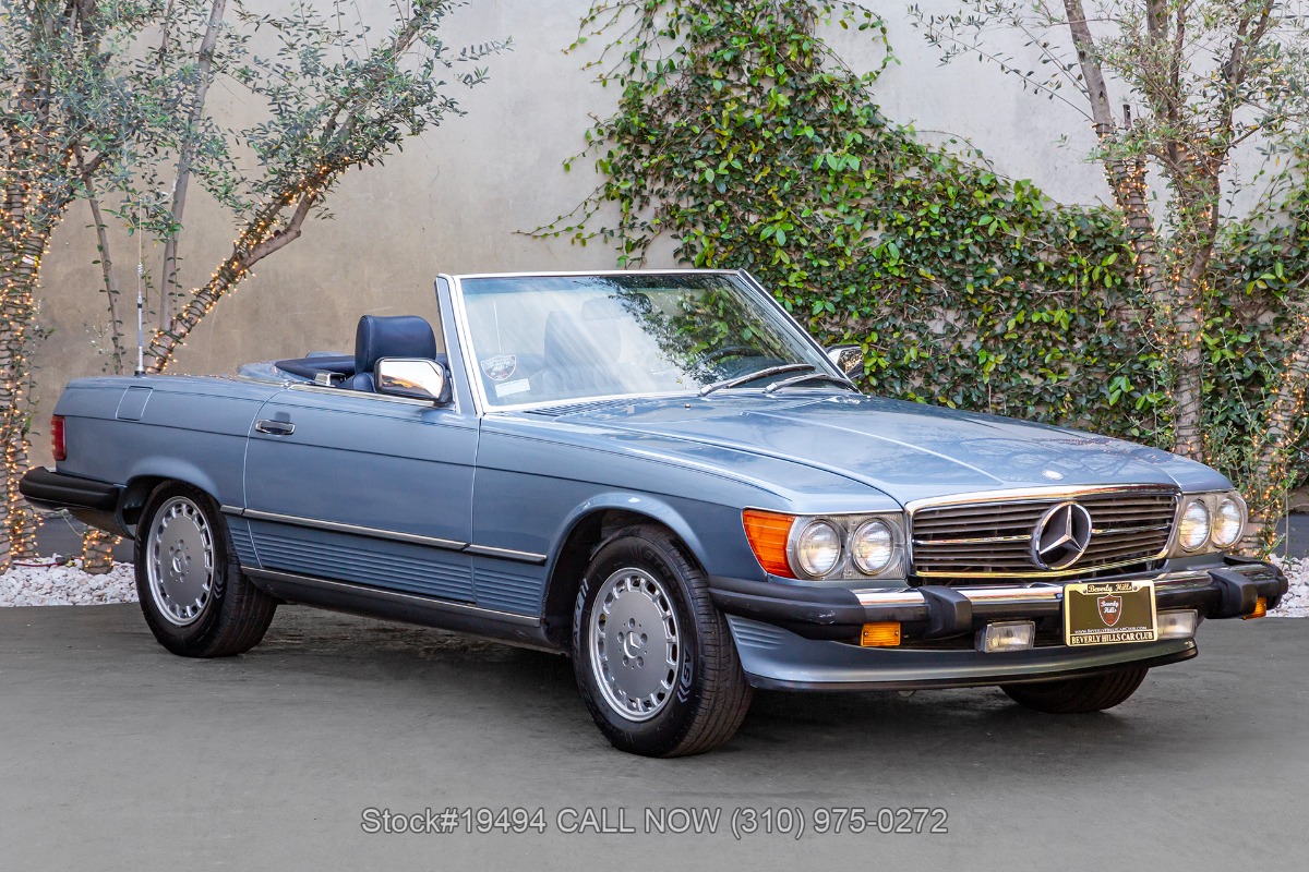 1986 Mercedes-Benz 560SL With 2 Tops