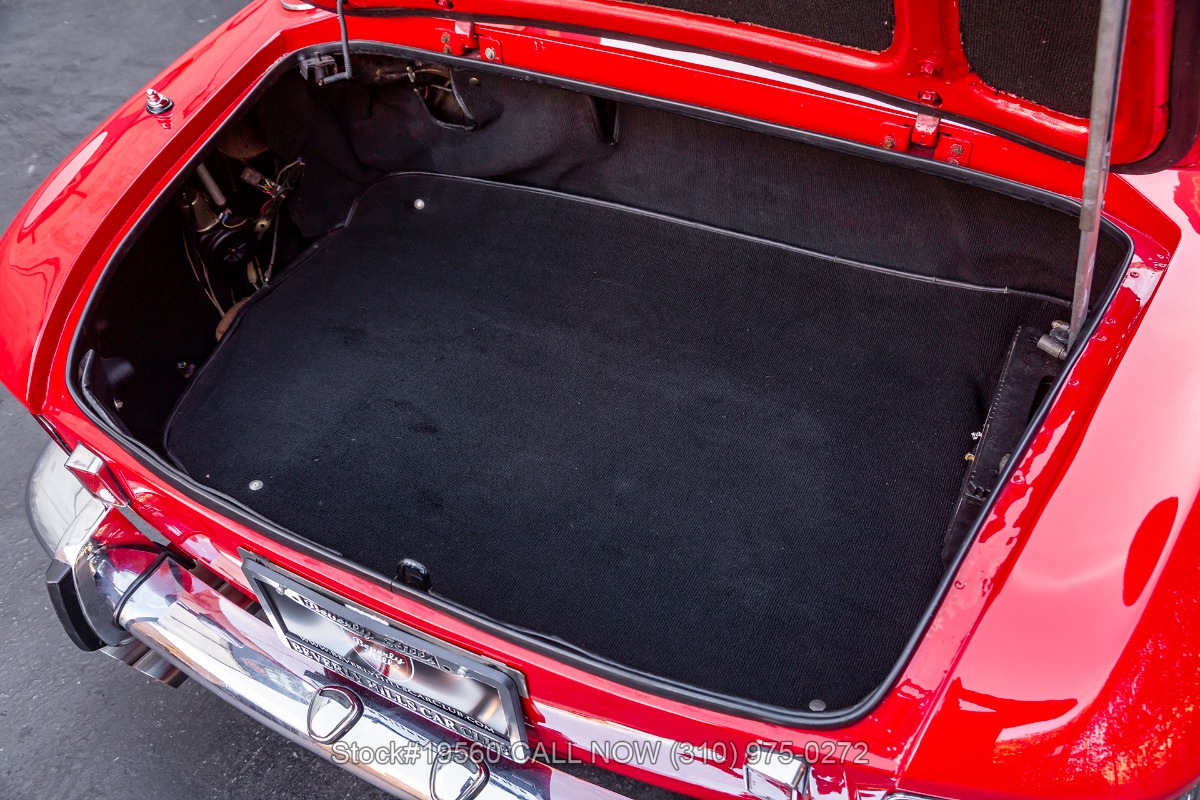 1966 330GT 2+2 Series II 5-Speed picture #26