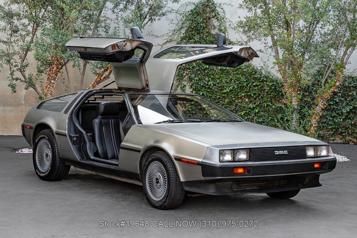 1981 DeLorean DMC-12 