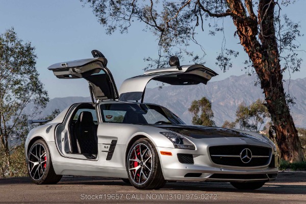 2015 Mercedes-Benz SLS