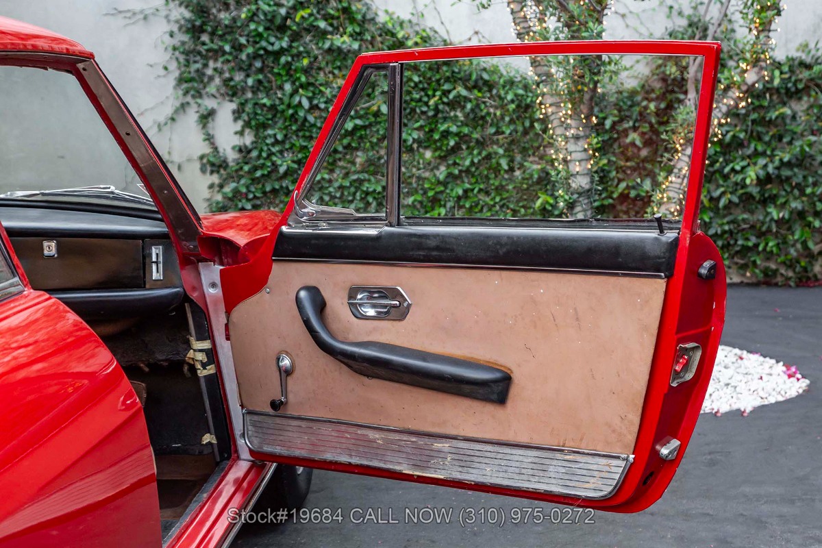 1964 330GT 2+2 Series I picture #21